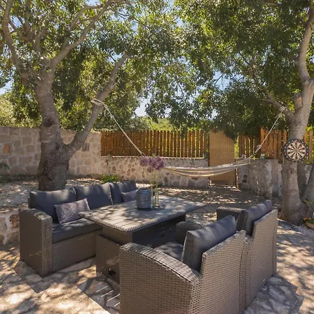 Daire Stone Nikola Podorljak