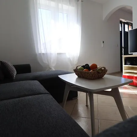 Stone Nikola Apartment Podorljak