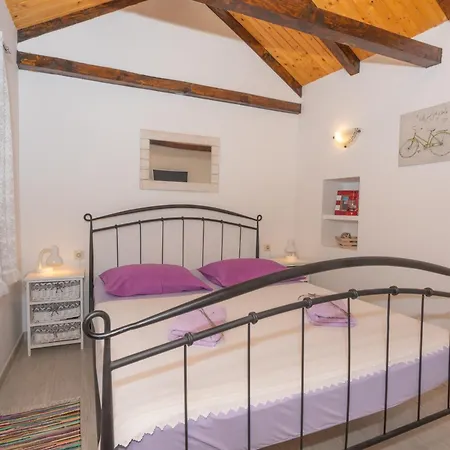 Stone Nikola * Podorljak