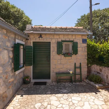 Stone Nikola Podorljak