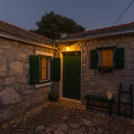 Daire Stone Nikola Podorljak