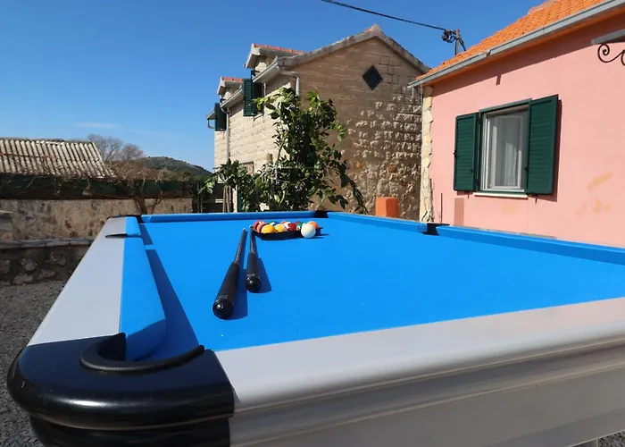 アパート Stone Nikola Podorljak