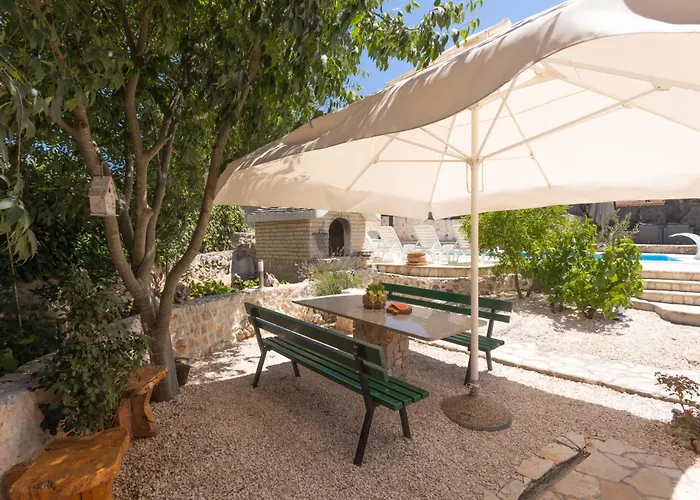 Stone Nikola アパート Podorljak