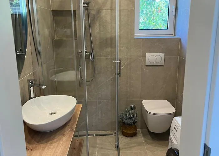 Stone Nikola アパート *