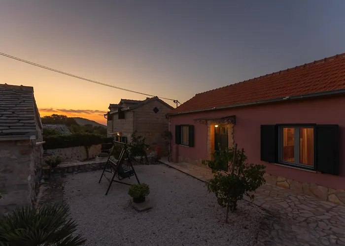 アパート Stone Nikola